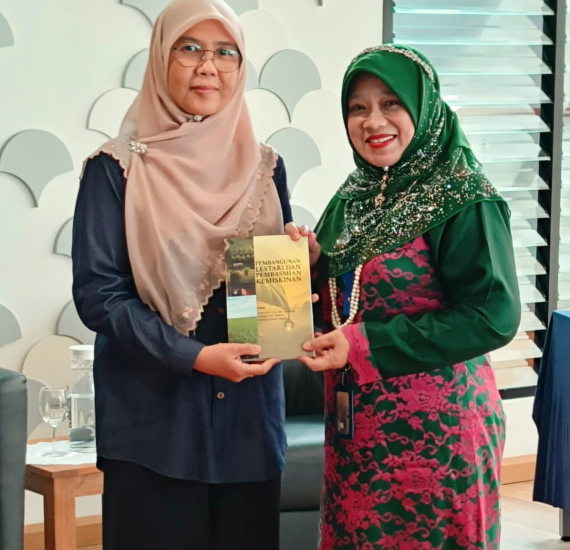 BEDAH BUKU