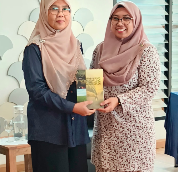 BEDAH BUKU