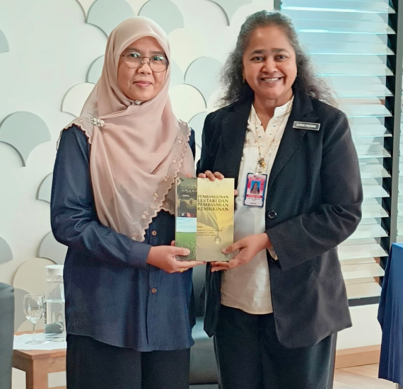 BEDAH BUKU