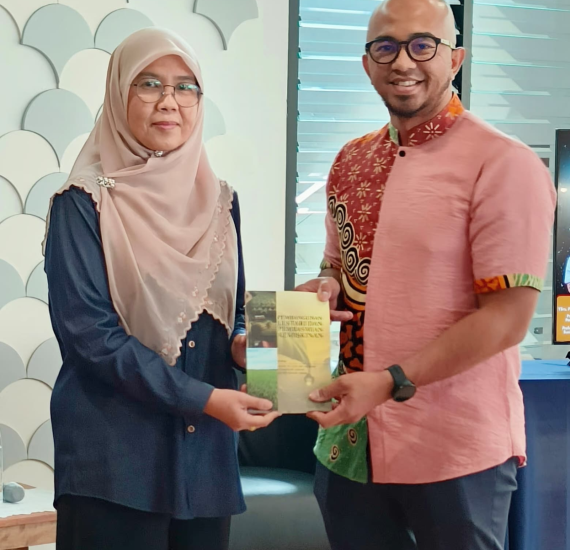 BEDAH BUKU