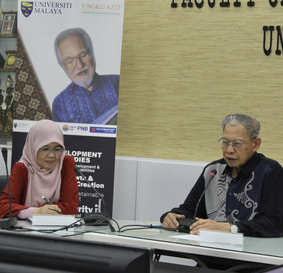 Forum bertajuk "Socioeconomic Status Among Urban Chinese B40 in Kepong”