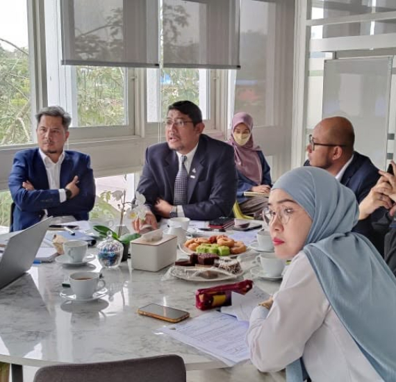 Sesi perbincangan bersama Angkatan Koperasi Kebangsaan Malaysia Berhad (Angkasa)