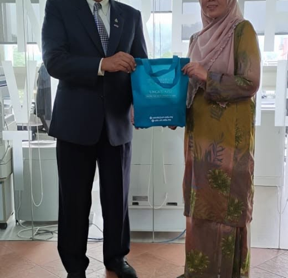 Sesi perbincangan bersama Angkatan Koperasi Kebangsaan Malaysia Berhad (Angkasa)